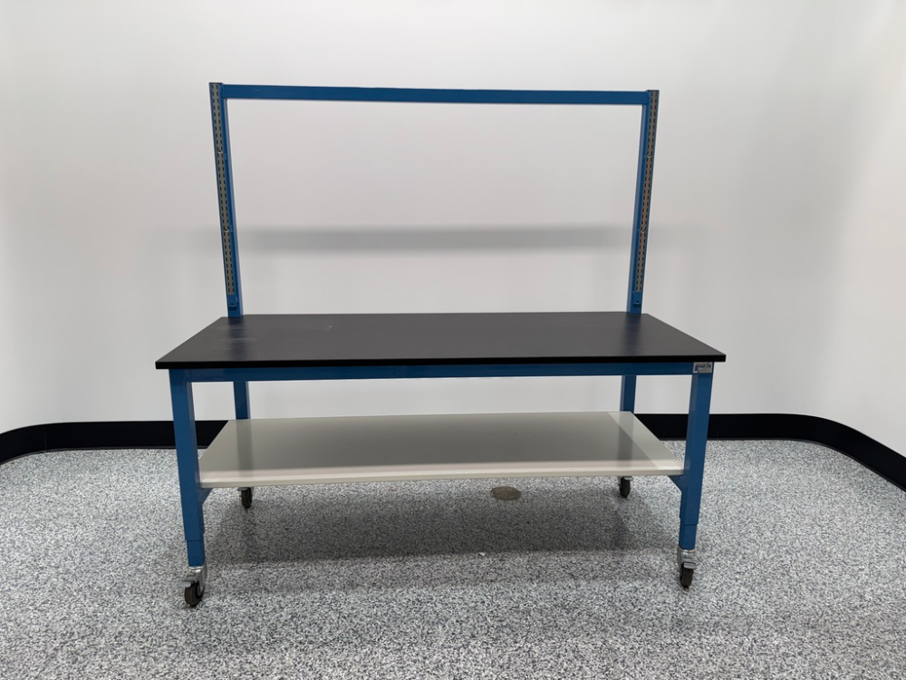 Image of Bench-Tek 6' Laboratory Bench